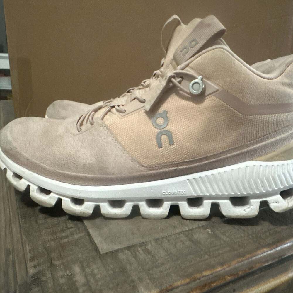 On Running Women's Cloud Hi Top Sneakers in Rose Pink - Picture 3 of 4